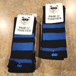 2 packs of crew socks